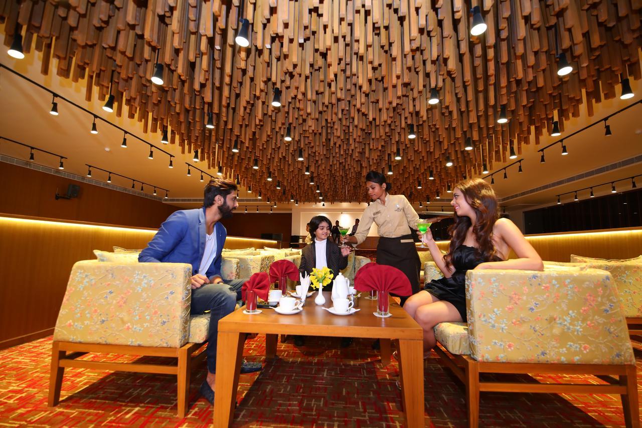 The Emerald Club ,Rajkot Esterno foto